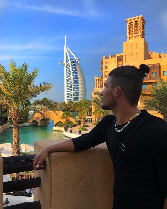 32EC6A8C-C6FB-4C02-AA04-5D814FD2A822